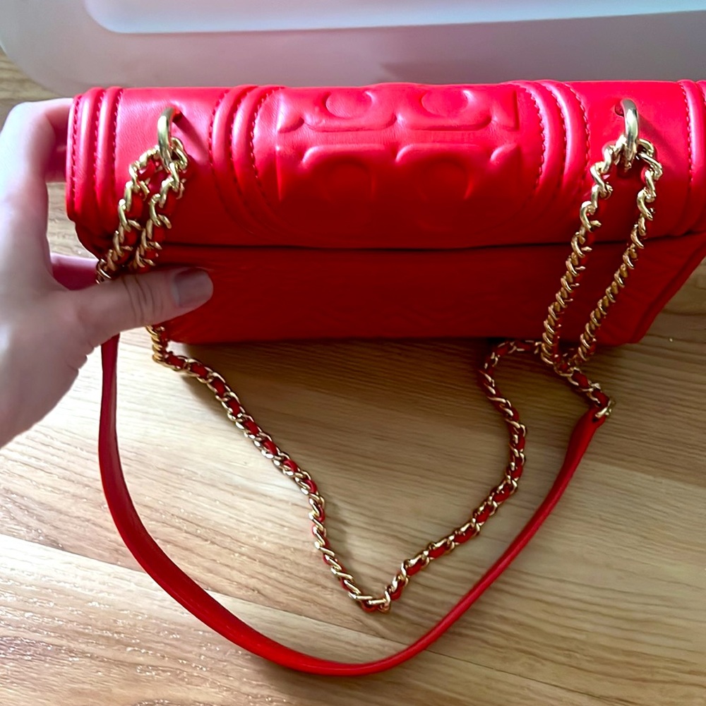 Tory Burch Fleming Red Chain Purse - Picture 6 of 12